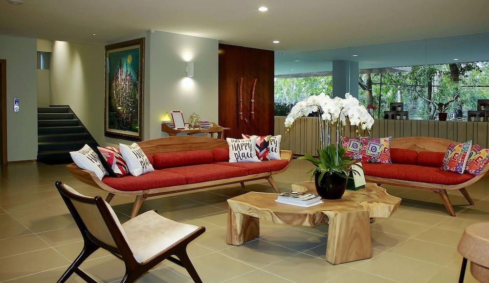 Zen Rooms Patra Kuningan Syariah Jakarta Exterior photo
