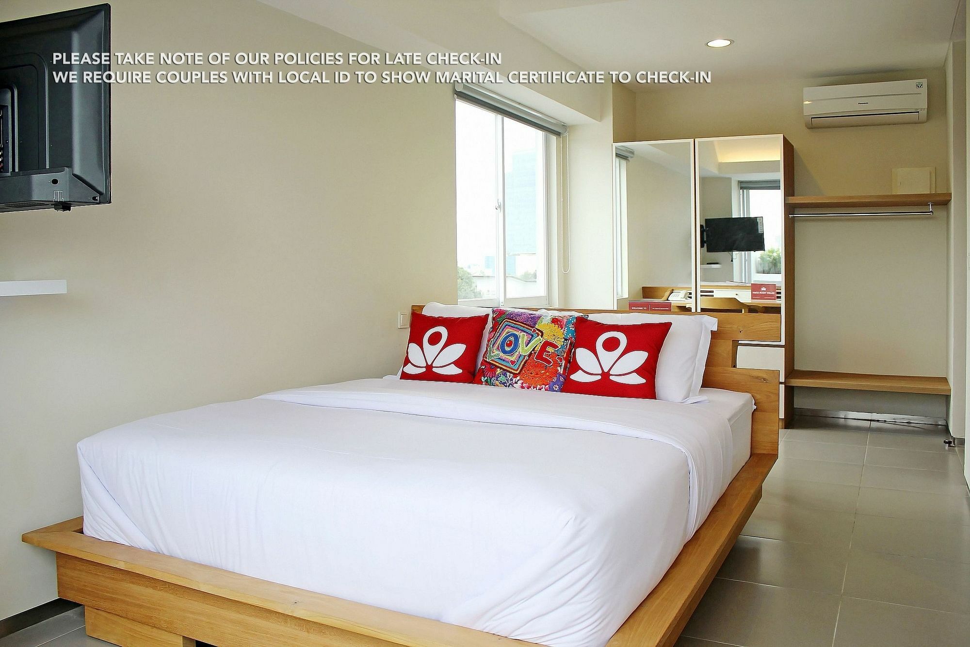 Zen Rooms Patra Kuningan Syariah Jakarta Exterior photo