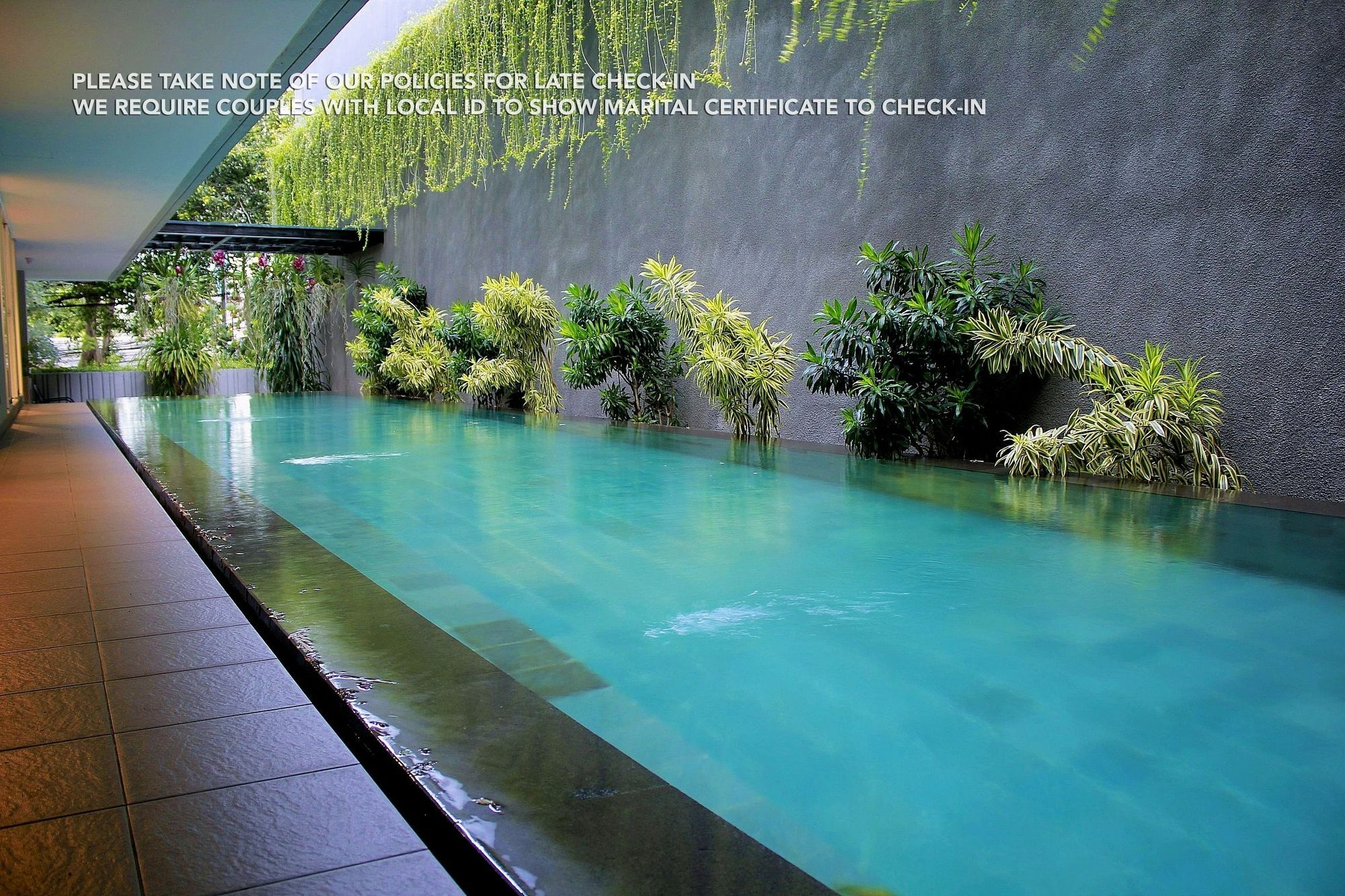 Zen Rooms Patra Kuningan Syariah Jakarta Exterior photo