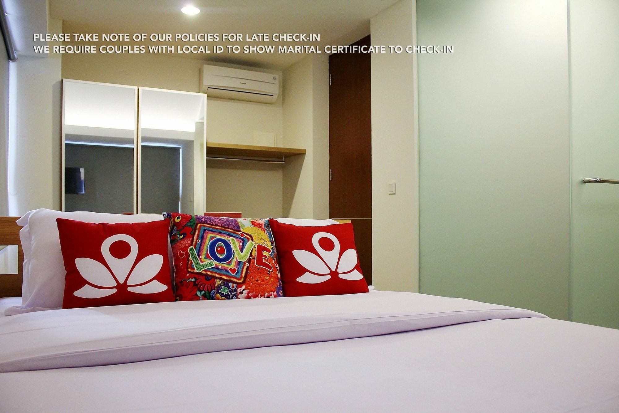 Zen Rooms Patra Kuningan Syariah Jakarta Exterior photo